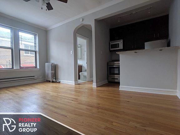 3rd image of 4614 N Paulina St #4614212