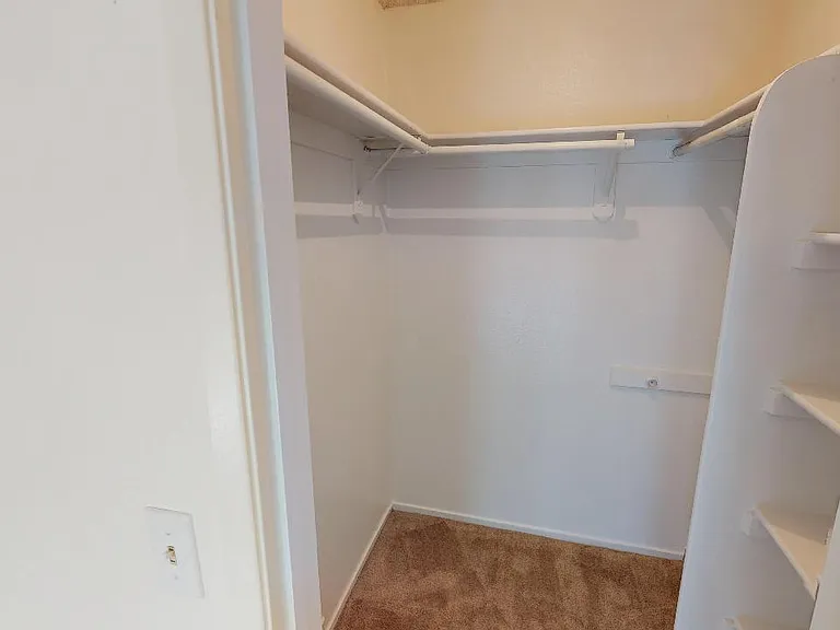 816 Hedge Way #6 — Photo 12