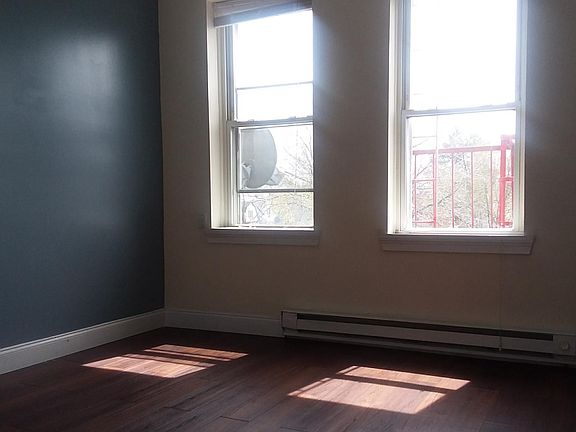 4th image of 280 Verona Ave #V7