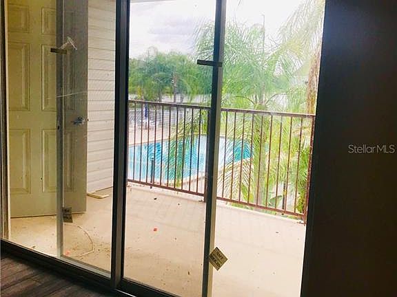 3rd image of 7210 N Manhattan Ave APT 224