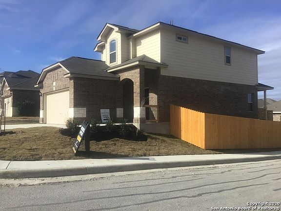 2nd image of 1403 Crow Ct