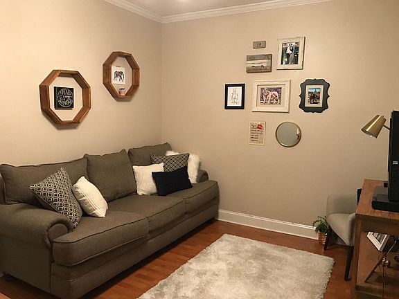 3rd image of 319 E Lampkin St #313