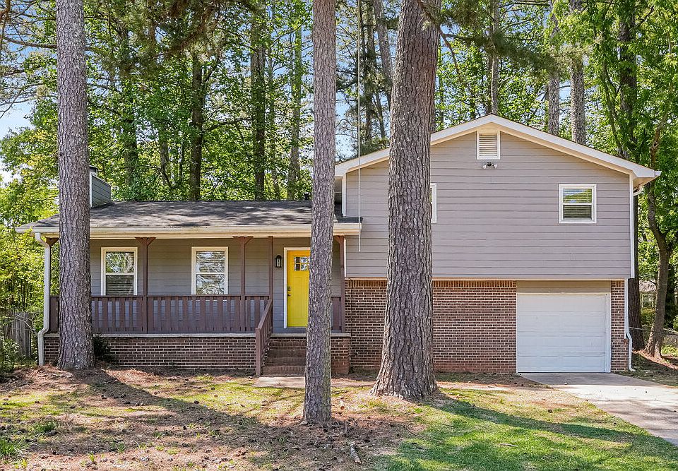 1st image of 299 Cindy Dr SE