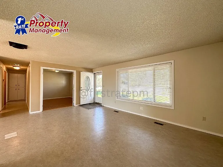 712 Fair Ln — Photo 5
