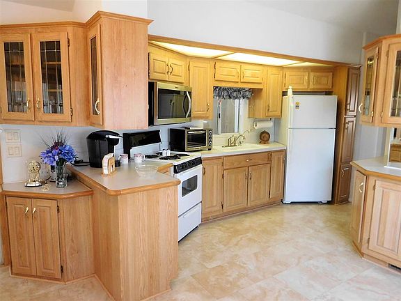 2nd image of 5707 E 32nd St #365/