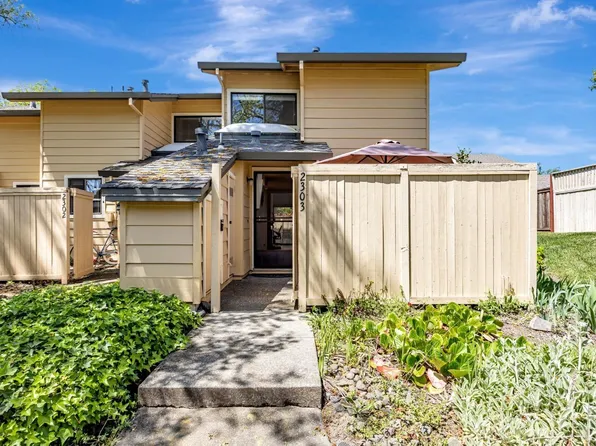 2303 Woodlake Drive, Santa Rosa, CA 95405