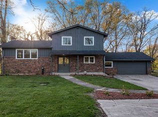 10695 Cemetery Rd, Pecatonica, IL 61063