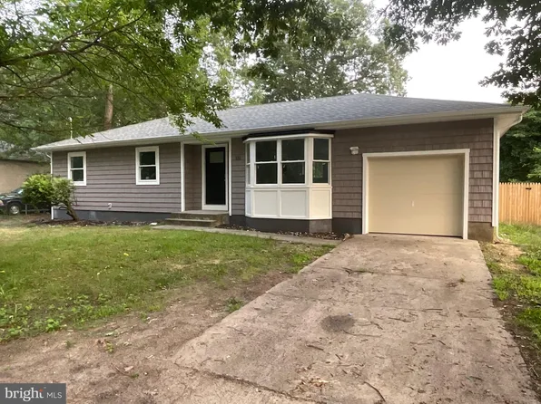 131 Clover St, Browns Mills, NJ 08015