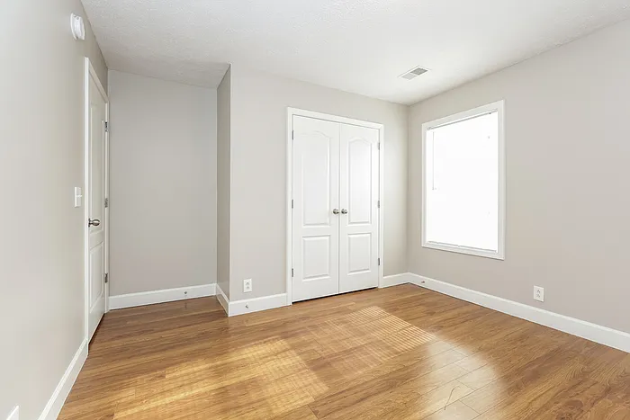 2057 Aberdeen Cir — Photo 15