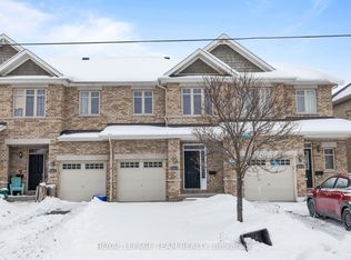 943 Klondike Rd, Ottawa, ON K2W0E3