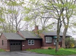 104 Crestwood Ln, Marlborough, MA 01752