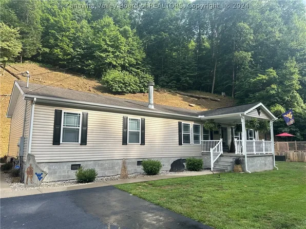 1145 Cameo Rd, Morrisvale, WV 25565