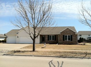 1127 Swan Rd, De Pere, WI 54115