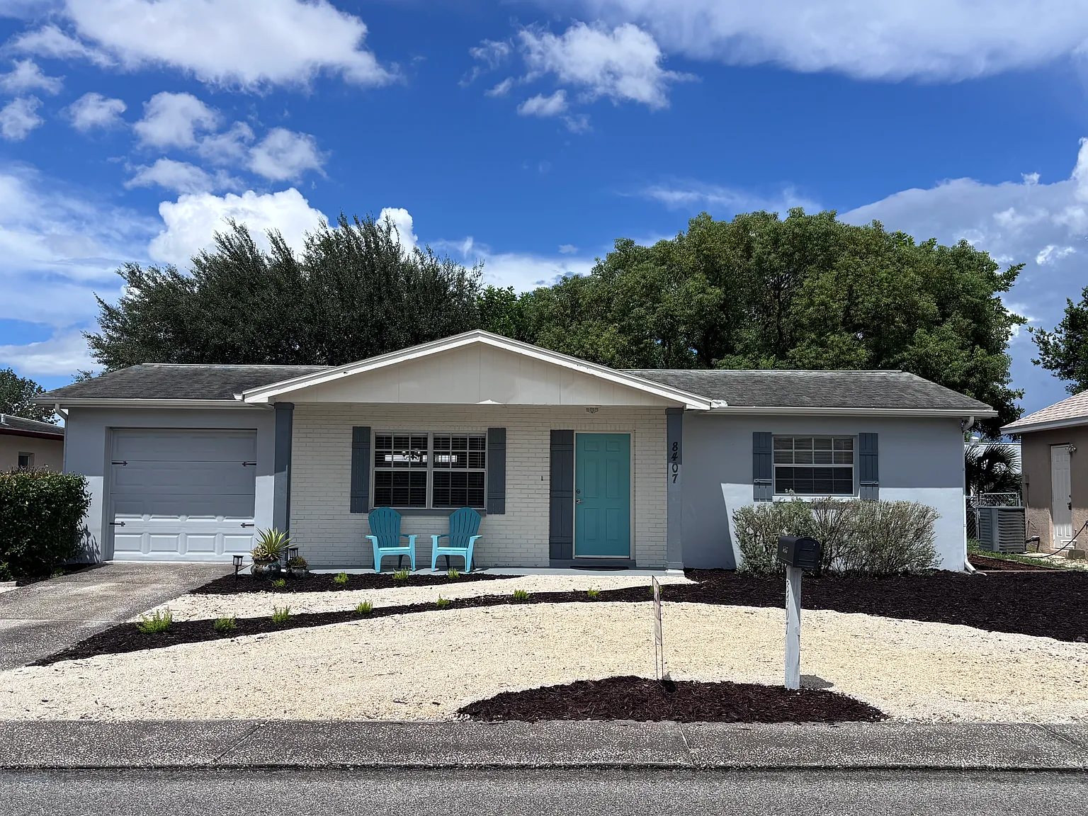 8407 Luray Dr — Photo 1