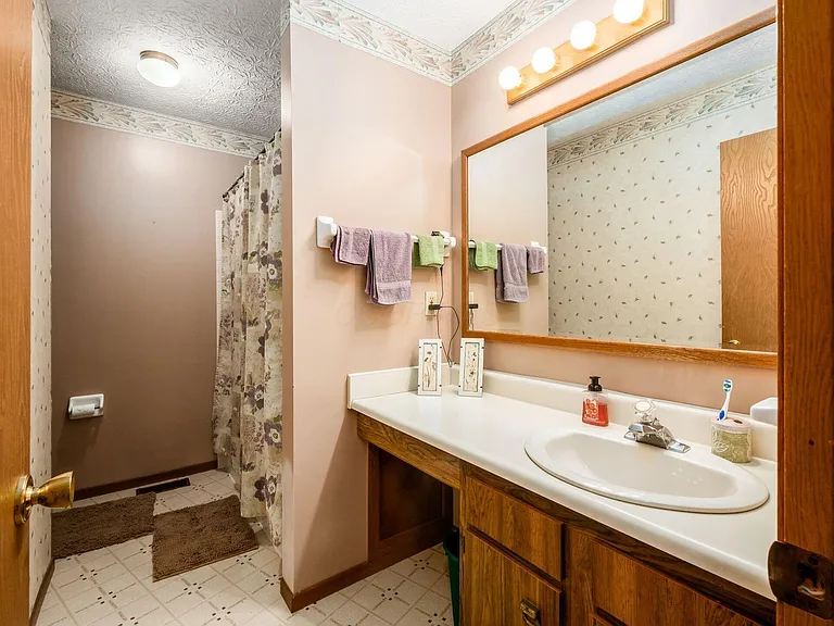 5657 Andrea Ln — Photo 5