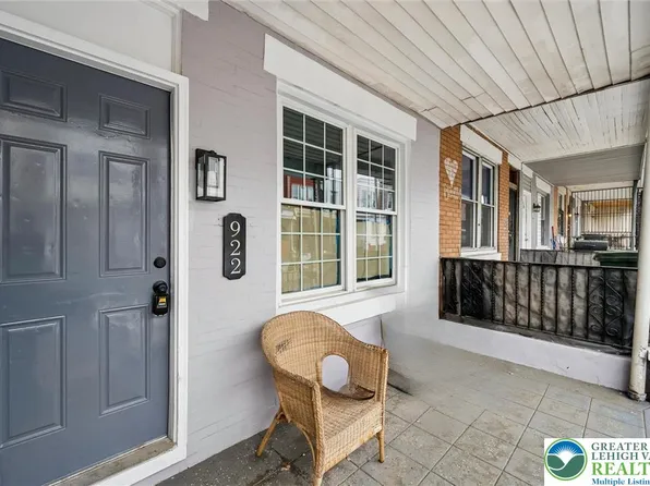922 E Schiller St, Philadelphia, PA 19134