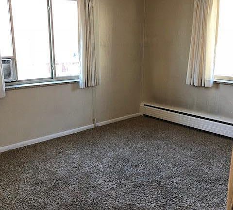 3rd image of 2495 S Gaylord St #14