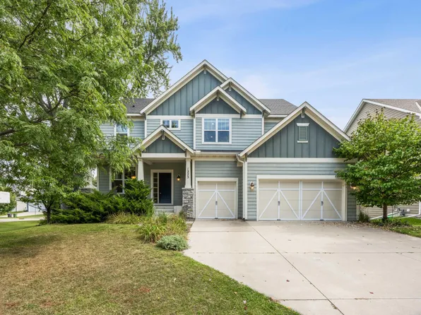 1223 Bucher Ave, Shoreview, MN 55126