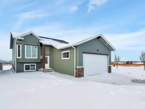 62 E Tarzwell Ave, Red Deer, AB T4P 0Y9