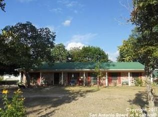 635 Parsons Rd, Pleasanton, TX 78064