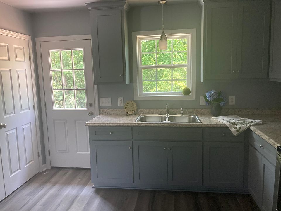 1st image of 501 N Academy St #503