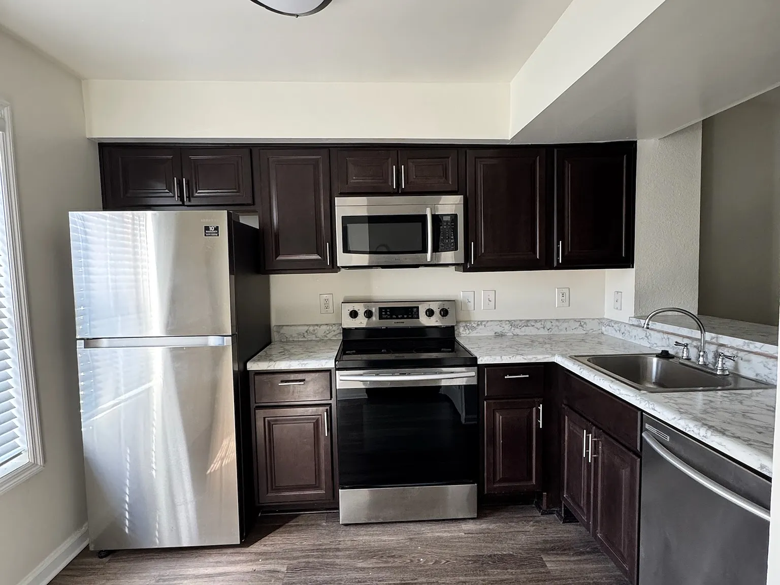 2 bed, 2.5 bath, 1181 sqft, $1,650 — Photo 1