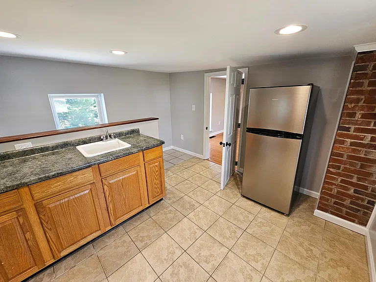 208B Old River Rd — Photo 4