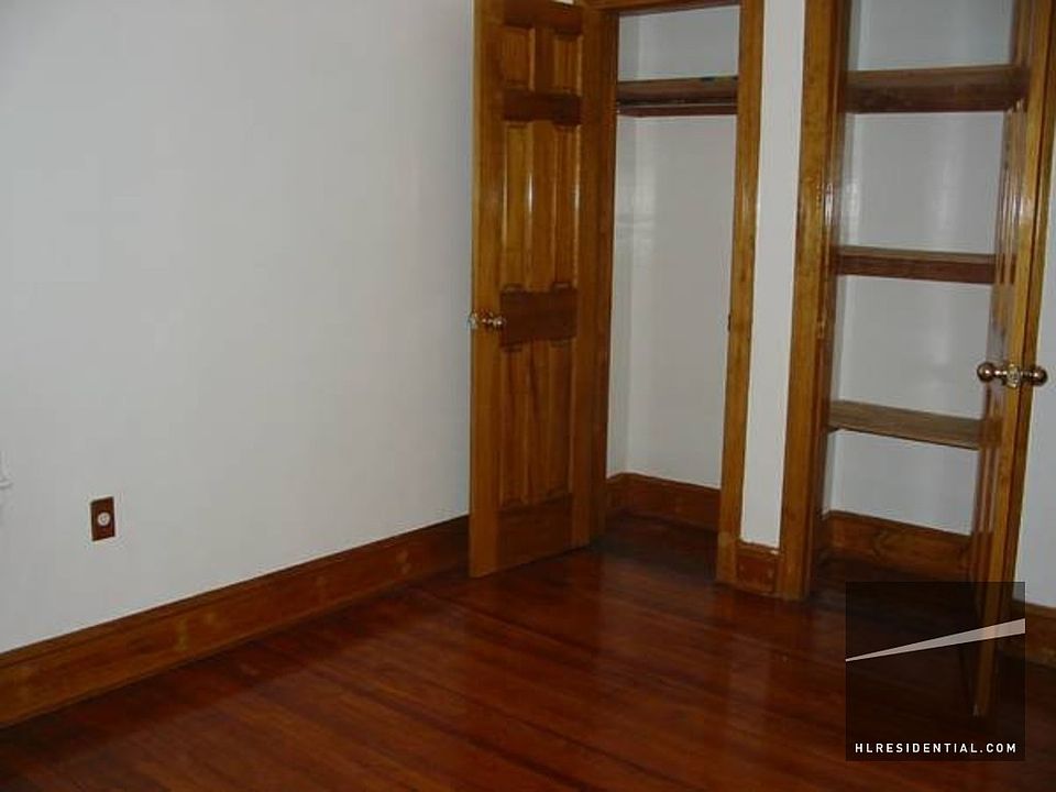 1st image of 4610 Skillman Ave