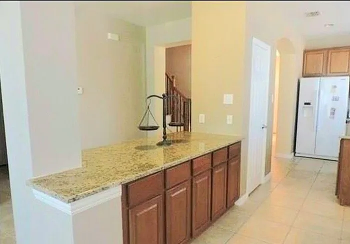 2902 Cedar Wood Dr — Photo 5