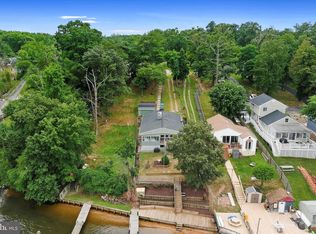 906 Nabbs Creek Rd, Glen Burnie, MD