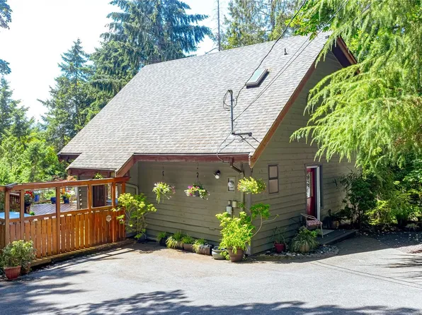 570 Bayview Dr, North Cowichan, BC V9L 5X7
