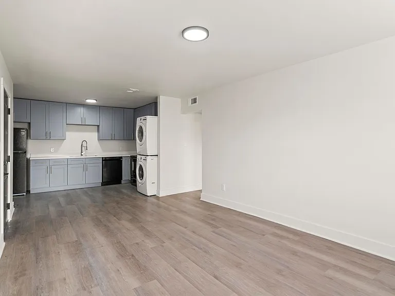 Greenway Trail Apartments — Photo 29