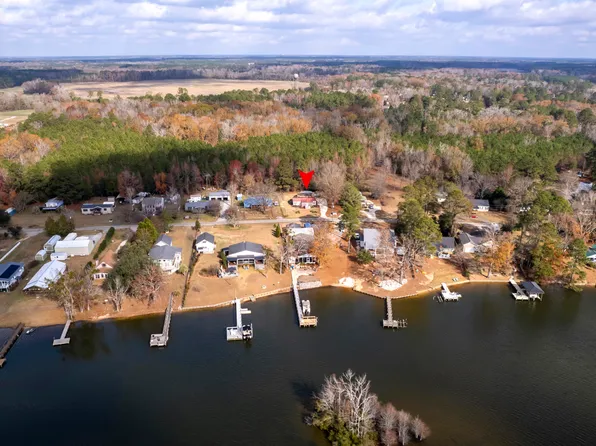 1418 Taw Caw Dr, Summerton, SC 29148