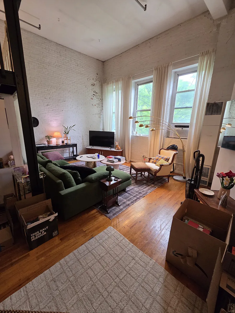 Building Photo - 57 Scholes St #201