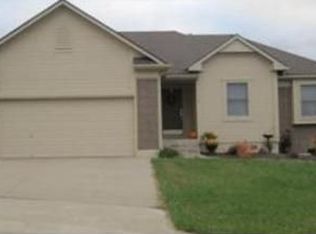 723 Moss Creek Dr, Raymore, MO 64083