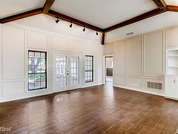 3rd image of 10135 Bettywood Ln