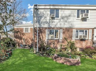 87-01 Springfield Blvd #15-9, Queens Village, NY 11427
