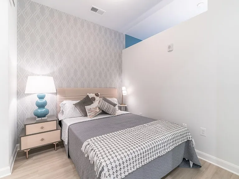 Quinn Apartments — Photo 14