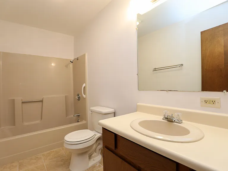 126 Main St — Photo 13