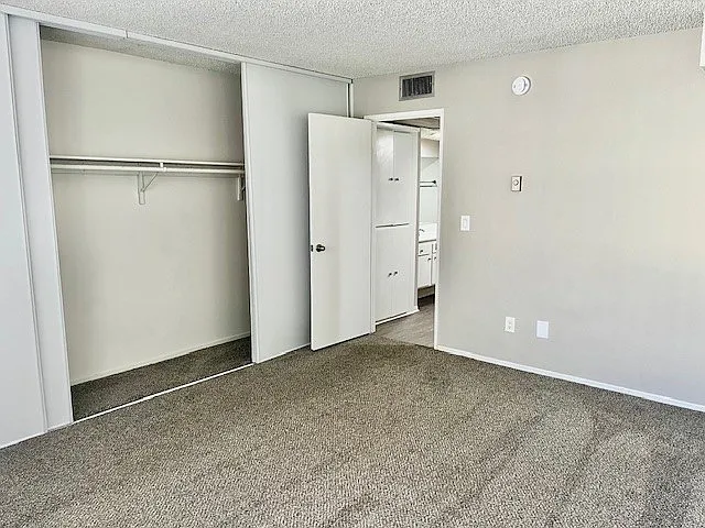 Taylor Garden Apartments — Photo 21
