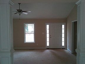 1st image of 225 Hunter Ln