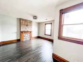 1106 Oak Ave