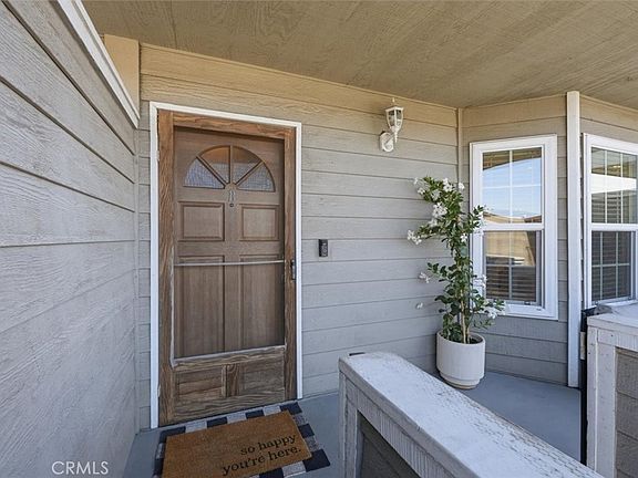 3rd image of 23524 Arlington Ave