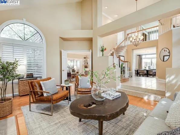 66 Mayfair Ct, Alamo, CA 94507