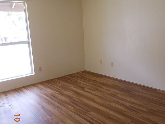 5th image of 52 Kopi Ln APT 201