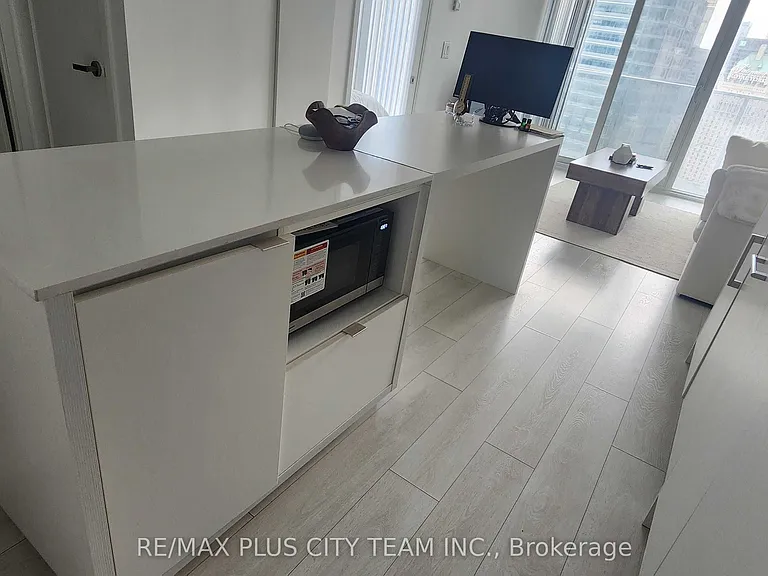 88 Harbour St #3403 — Photo 3