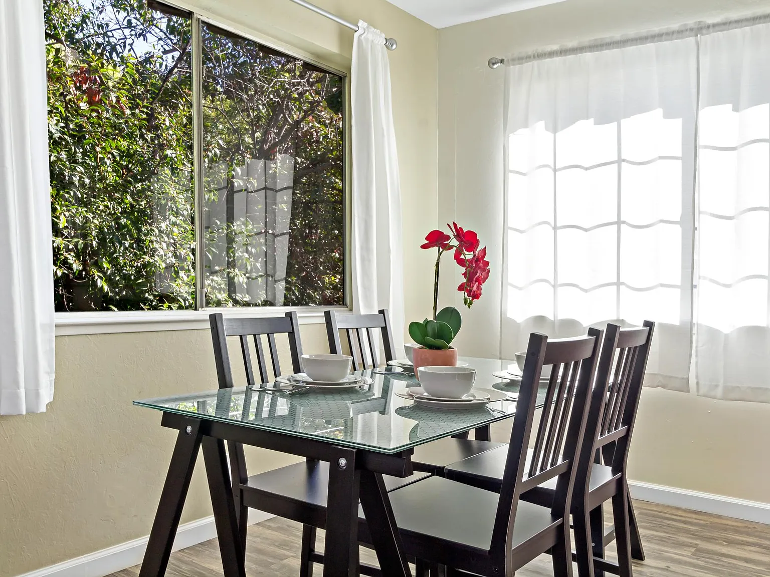 2420 Karen Dr — Photo 3
