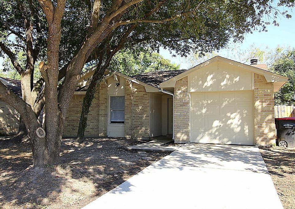 1st image of 12634 Day Hollow Ln