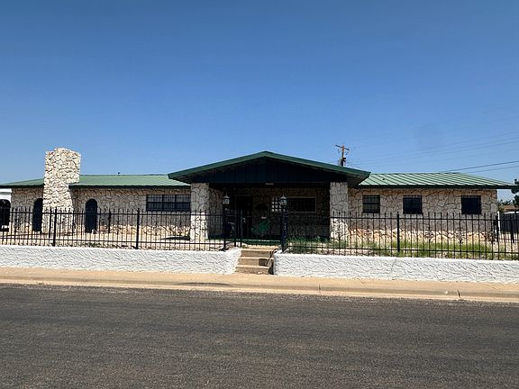 2nd image of 5608 McKnight Dr