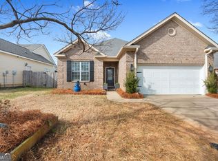 111 Montrose Ln, Centerville, GA